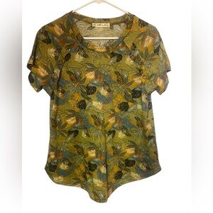 All in love short sleeve ladies green leaf leaves bontaical print Medium top